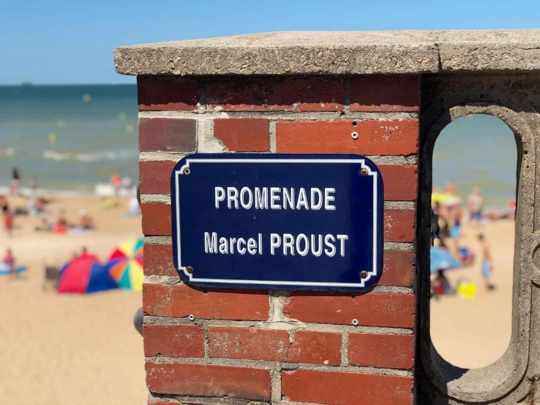 Charmant 2 Pieces A 5 Mn A Pied De La Mer Cabourg Zewnętrze zdjęcie